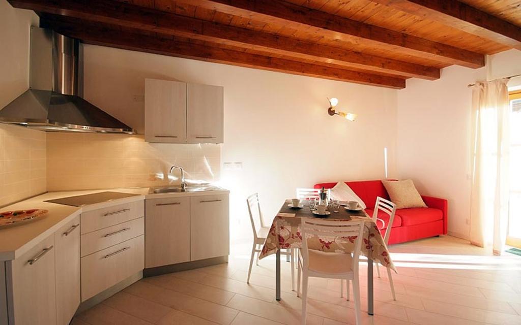 Villaggio Delle Alpi Pré-Saint-Didier Rom bilde
