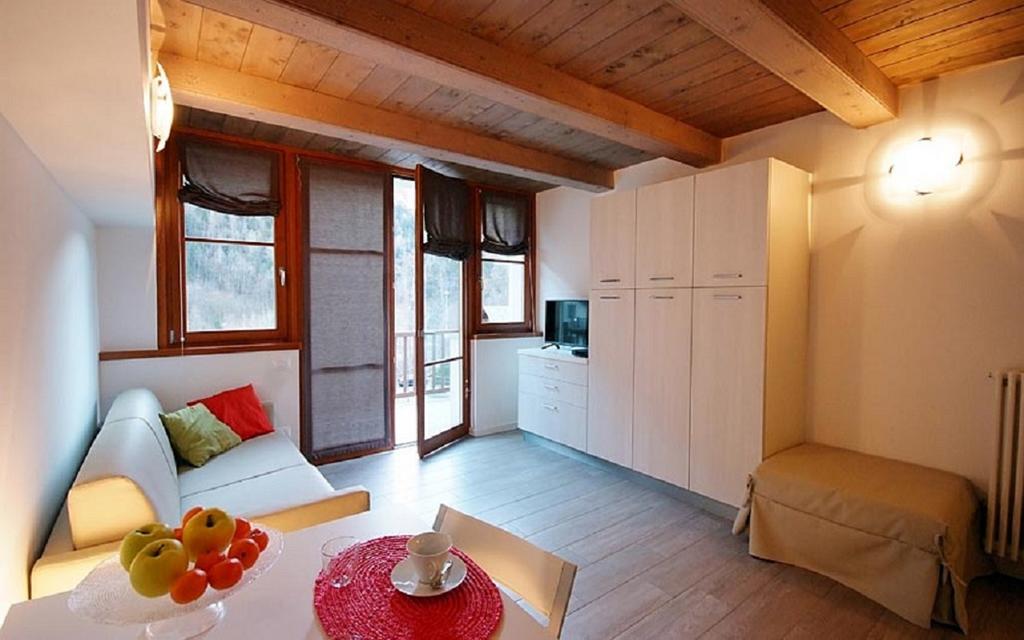 Villaggio Delle Alpi Pré-Saint-Didier Rom bilde