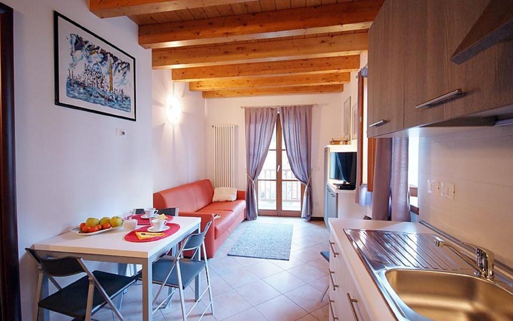 Villaggio Delle Alpi Pré-Saint-Didier Rom bilde